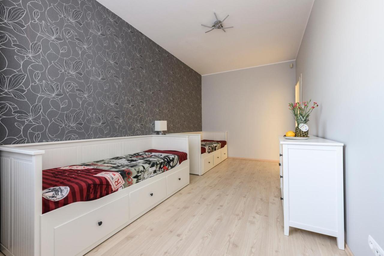 Ajk Apartament W Sea Towers Gdynia Exterior photo